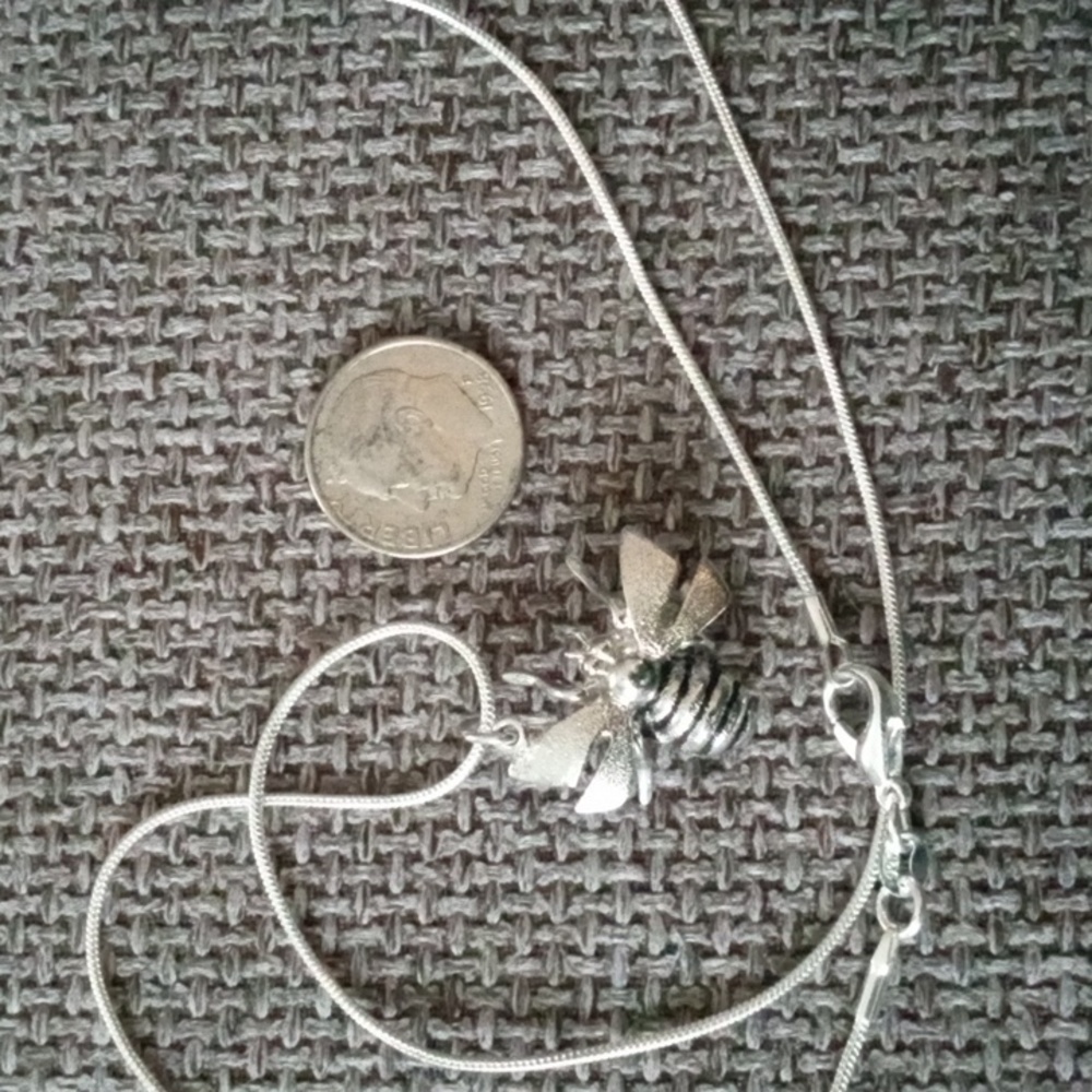 NWOT .925 Sterling Silver Honey Bumble Bee Charm with 18 in 925 Chain Brand New